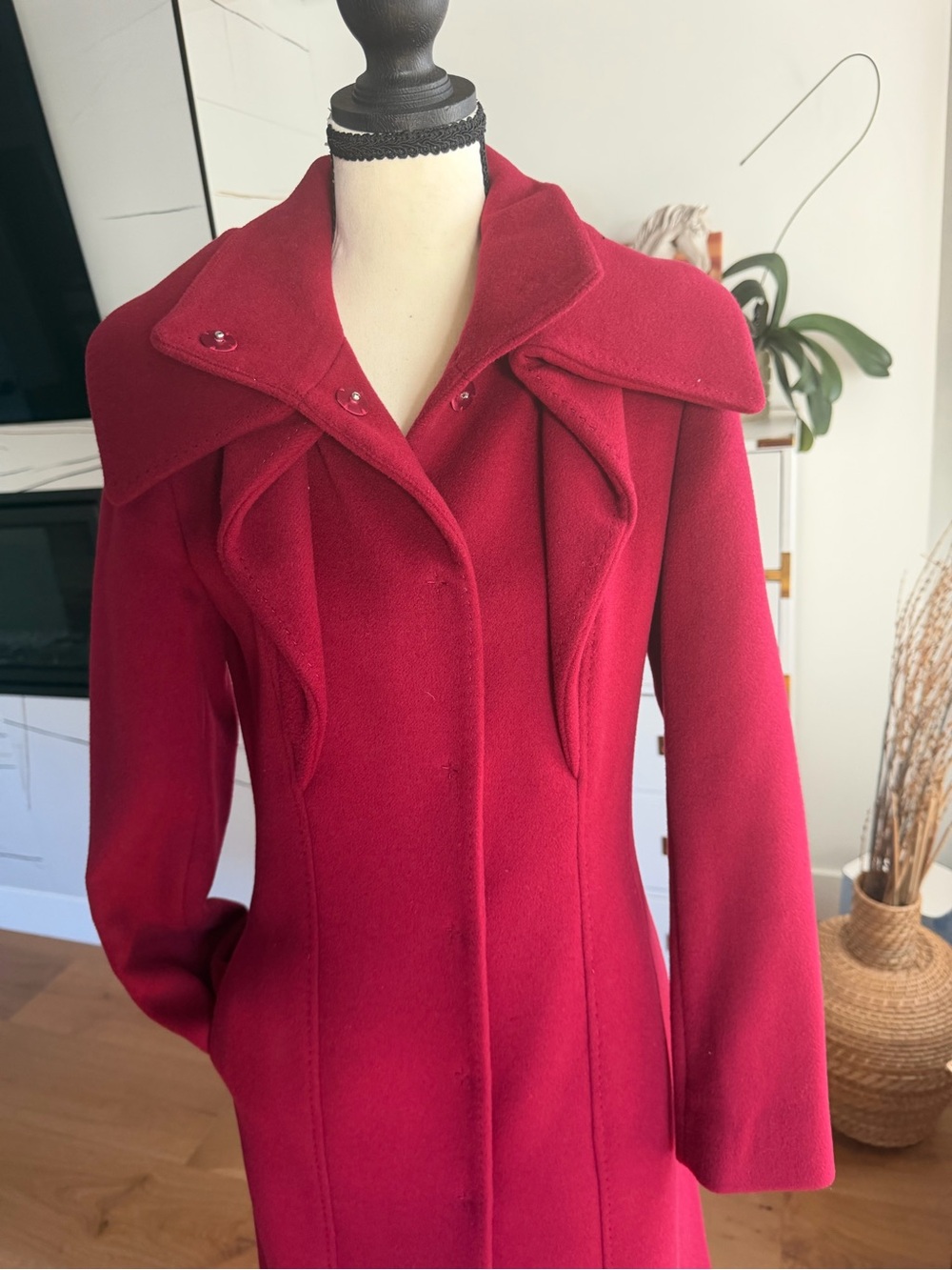Bergdorf Goodman Women's Long Sleeve Sculpted Crimson Dress Coat - Picture 9 of 17